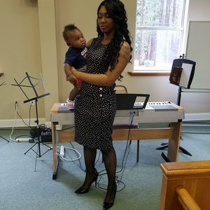 Meet your Posher, Lois